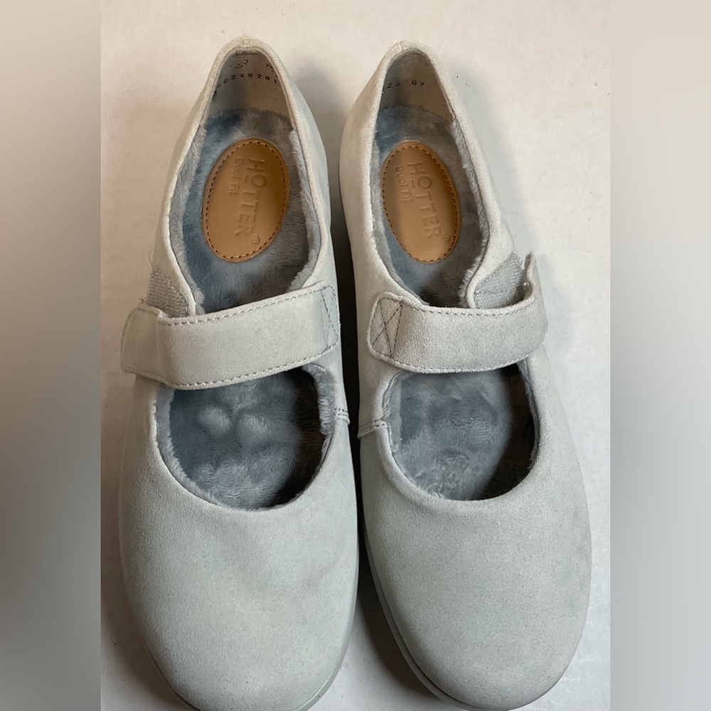 Hotter Soft Gray Suede Mary Jane treasure slipper size 9 UK 7 faux fur lining